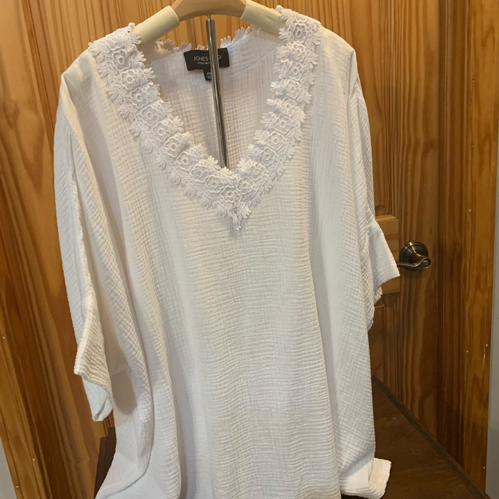 New without tags, never worn. Jones & Co, Jones New York.